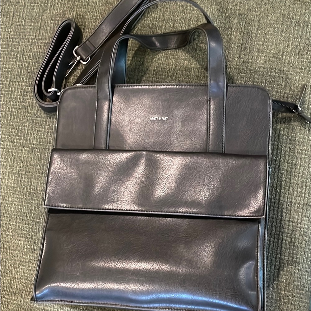 Matt & Nat Black Vegan Bag - Picture 1 of 6
